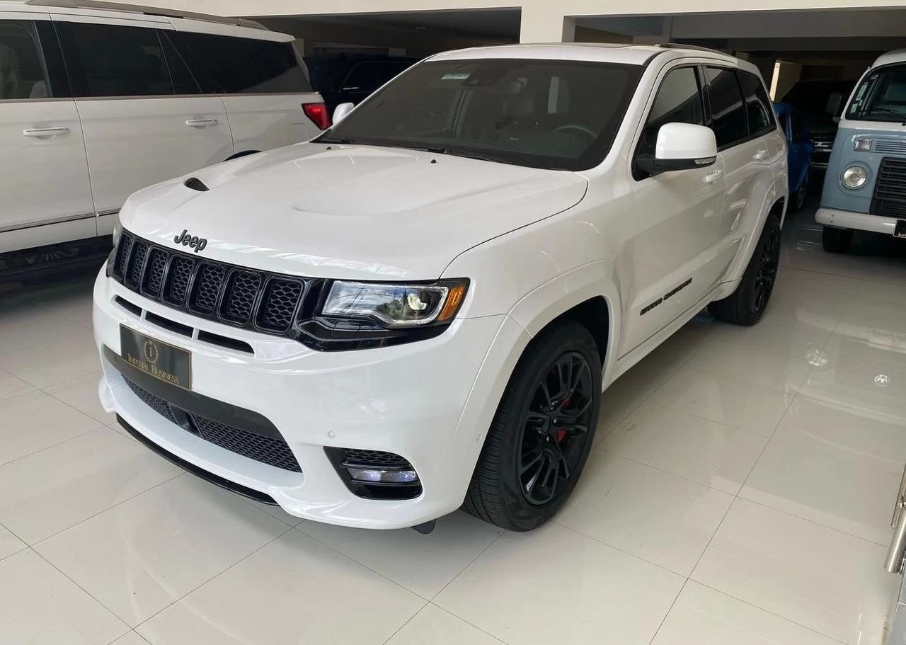 Jeep Grand Cherokee SRT 8